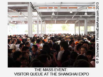 expo crowds